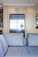 John's Mews by Onefinestay