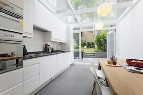 Ossington Street by Onefinestay