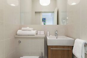 Ossington Street by Onefinestay