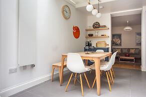 Ossington Street by Onefinestay