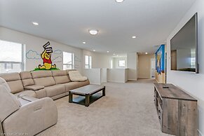 Luxury and Style! BIG Pool Area and Game Room in Solterra 6br/4.5 Bath