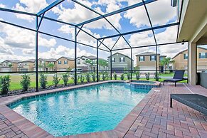 Luxury and Style! BIG Pool Area and Game Room in Solterra 6br/4.5 Bath