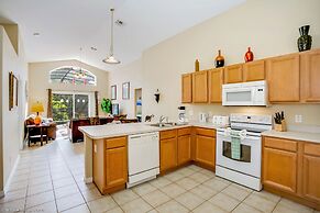 Spacious but Affordable 4BD Home With Big Pool Area #4av554