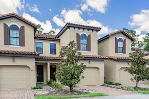 Championsgate Town Home Near Top Golf Courses and Disney - 3bd/2.5 Bat