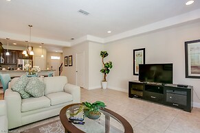 Championsgate Town Home Near Top Golf Courses and Disney - 3bd/2.5 Bat