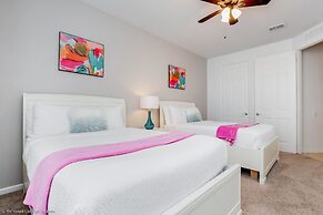 Spacious 3bd/2ba Home With Balcony - Close to Universal and Convention