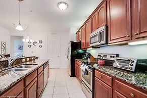 Spacious 3bd/2ba Home With Balcony - Close to Universal and Convention