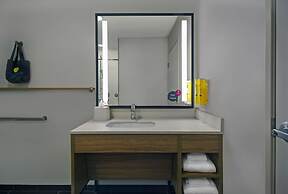 Tru by Hilton Monroe