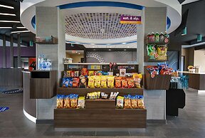 Tru by Hilton Monroe