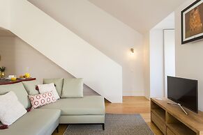 JOIVY Leisure Luxury Downtown Duplex Lisbon
