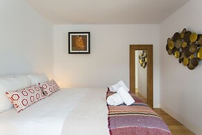 JOIVY Leisure Luxury Downtown Duplex Lisbon