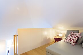 JOIVY Leisure Luxury Downtown Duplex Lisbon