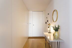 JOIVY Leisure Luxury Downtown Duplex Lisbon