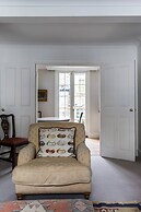 First Street II by Onefinestay