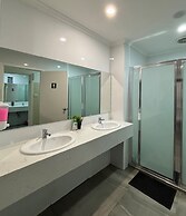 St Kilda Accommodation - Hostel