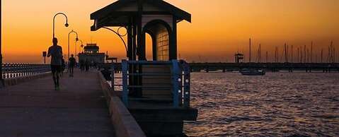 St Kilda Accommodation - Hostel