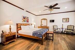 Falling Leaves Lodge