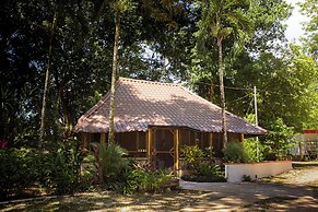 Falling Leaves Lodge