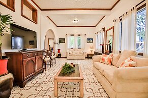 Falling Leaves Lodge