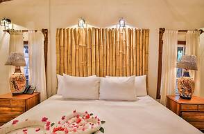 Falling Leaves Lodge