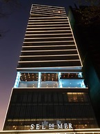 Sel de Mer Hotel & Suites