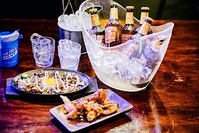 Mad Monkey Cebu City - Adults Only