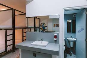 Mad Monkey Cebu City - Adults Only