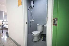 Mad Monkey Cebu City - Adults Only