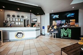 Mad Monkey Cebu City - Adults Only