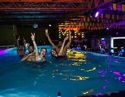 Mad Monkey Cebu City - Adults Only