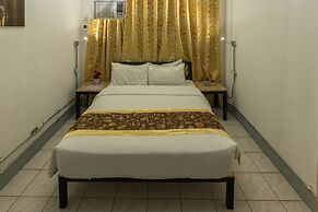 Mad Monkey Cebu City - Adults Only