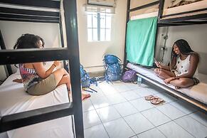 Mad Monkey Cebu City - Adults Only