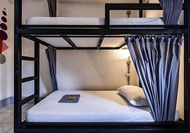 Mad Monkey Cebu City - Adults Only