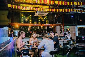 Mad Monkey Cebu City - Adults Only