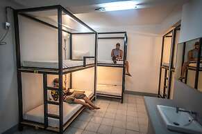 Mad Monkey Cebu City - Adults Only