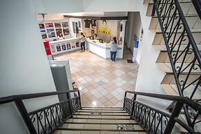 Mad Monkey Cebu City - Adults Only