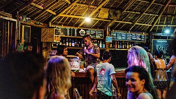 Mad Monkey Hostel Nacpan Beach - Adults Only