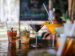 Mad Monkey Hostel Nacpan Beach - Adults Only