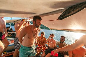 Mad Monkey Hostel Nacpan Beach - Adults Only