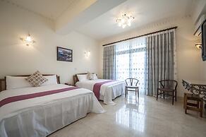 shih liang Xinying b&b