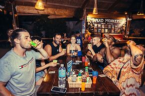Mad Monkey Hostel Siargao - Adults Only