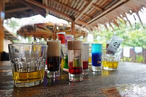 Mad Monkey Hostel Siargao - Adults Only