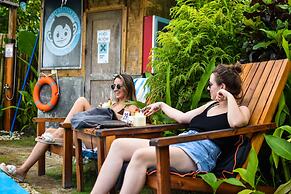 Mad Monkey Hostel Siargao - Adults Only
