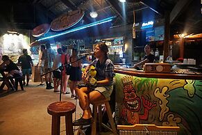 Mad Monkey Hostel Siargao - Adults Only