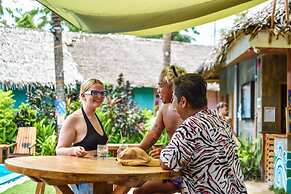 Mad Monkey Hostel Siargao - Adults Only