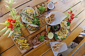 Mad Monkey Hostel Siargao - Adults Only