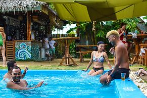 Mad Monkey Hostel Siargao - Adults Only