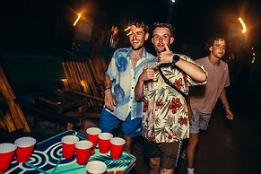 Mad Monkey Hostel Siargao - Adults Only