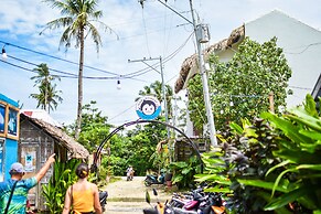 Mad Monkey Hostel Siargao - Adults Only