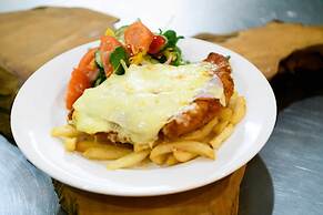 Top of the Town Hotel Motel